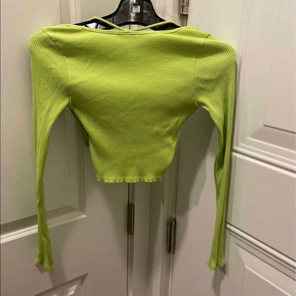Lime Green Criss Cross crop top - Picture 2 of 2